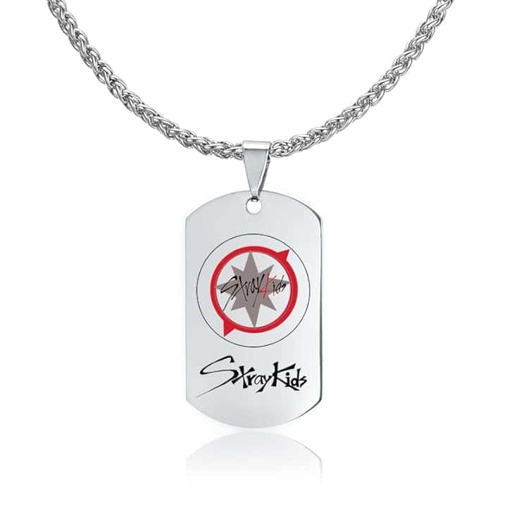 ZHENGGE Kpop Stray Kids Collana con ciondolo a forma di merch, per bambini, in acciaio inox, per regali, Acciaio inossidabile