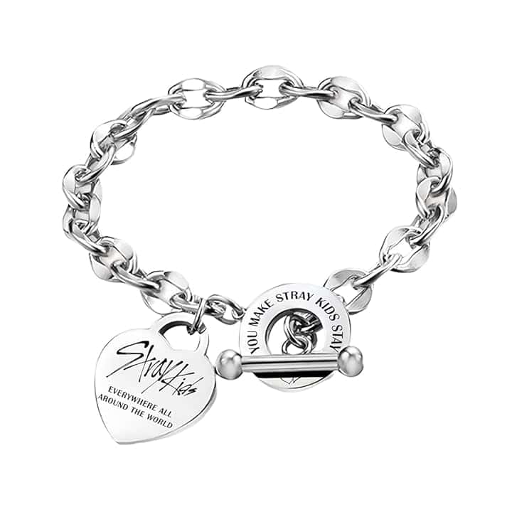 DEFGNOP Stray Bracciale in Acciaio Inox Stray, Unisex Acciaio Inossidabile Argentato, con Ciondolo a Forma di Cuore, con 1 Adesivo SKZ e 2 Photocard SKZ, Articolo Regalo per Stay