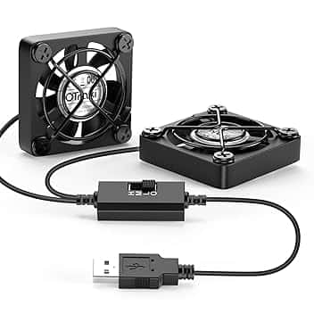 OTraki Nero Mini Ventilatore 40 x 40 x 10mm, Doppio USB Ventola Portatile Compatto PC Ventola con 3 Velocità Regolabili per PS5, Telefono, PC, Laptop, PS4, Proiettori, Router e Altri Dispositivi