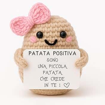 Patata Girl© | Regalo Donna Carino | Idea a Sorpresa per Amica & Ragazza | Compleanno & Secret Santa | Oggetto Decorativo Kawaii Amore | Camera Rosa | Peluche Principessa | Uncinetto Positivo | Bambol