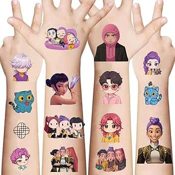 Un set di 9 fogli, 100 pezzi Demon Hunters Tatuaggi Temporanei Kpop per Bambini – Adesivi, Tatuaggi Impermeabili per Compleanno e Feste a Tema, Regali e Decorazioni Compleanno Divertenti