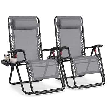 SONGMICS Set da 2 Sedie a Sdraio Pieghevoli, Poltrone a Gravità Zero, Lettini Prendisole Portata 110 kg per Sedia, Poggiatesta Regolabile, Vassoio, per Terrazza e Giardino, Grigio Scuro GLB032GZ02