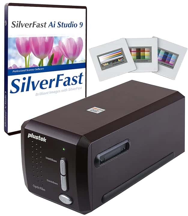 Plustek OpticFilm 8300i Ai - Scanner digitale per film e diapositive, conversione negativa da 35 mm, con SilverFast Ai Studio 9 e target di calibrazione avanzata IT8 (3 dia)