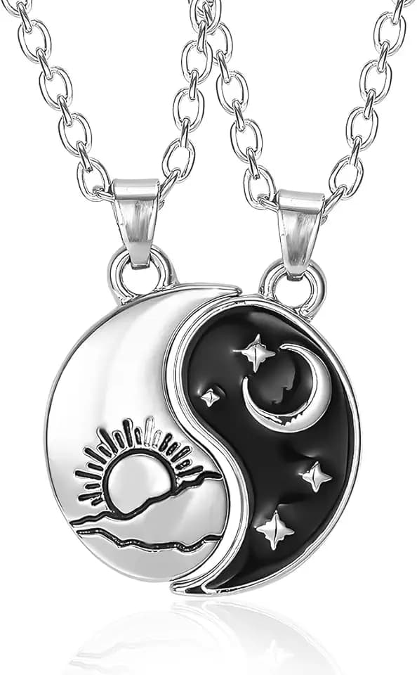 OQKAHIV 2pcs Stella Luna Coppie Collana Pendente per Uomini Donne, Ciondolo Tai Chi Collana per Uomo E Donna Catena Amicizia Yin Yang Coppia di Catena, Regalo Romantico Sorpresa per Lui Lei Fidanzati