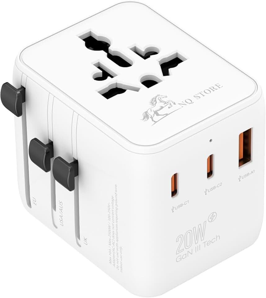 Adattatore da Viaggio Universale 20W GaN III – NQ STORE | 2 AC + 2 USB-C + 1 USB-A | Compatibile con 200 Paesi | Ricarica Rapida PD 20W/18W | Adattatore Internazionale Tipo C/G/A/I | 2500W