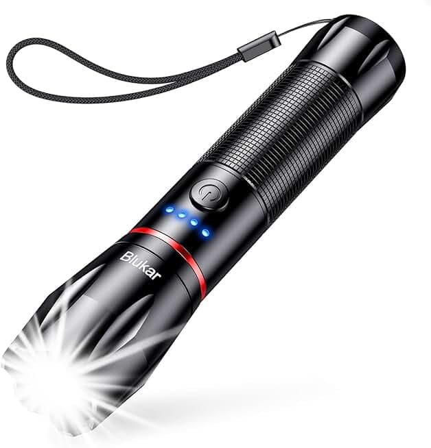 Blukar Torcia LED Ricaricabile, Super Luminoso Zoomabile Torcia Potente, 5 Modalità di Illuminazione, IPX6 Impermeabile Flashlight per Campeggio/Escursionismo/Emergenza/Interruzione di Corrente