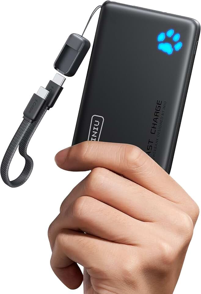 INIU Power Bank, Piccolo & Leggero 45W Ricarica Rapida 10000mAh Powerbank con Cavo USB C Collegato, Idoneo per Volo, Essenziali da Viaggio, Caricatore Portatile per iPhone 17 16, Samsung, Xiaomi ecc ClimatePartner certified