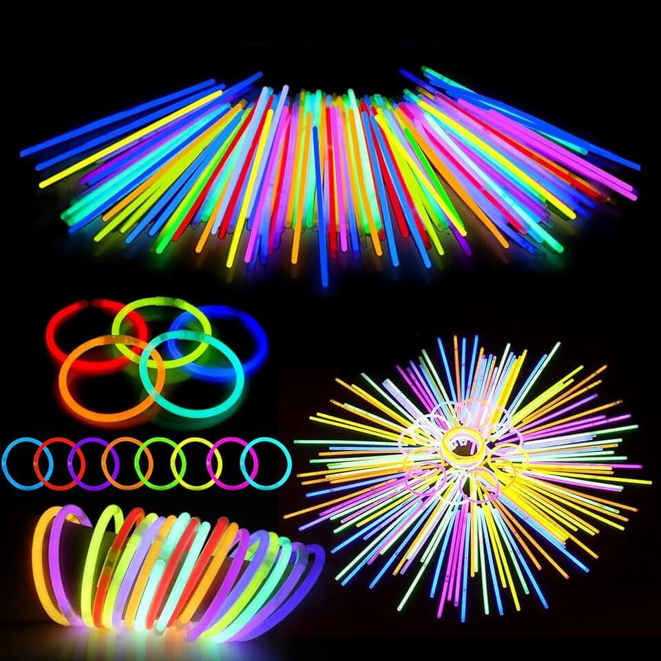 Braccialetti Luminosi Fluorescenti - 100 Bastoncini Luminosi con 100 Connettori, Braccialetti Fluo per Bambini e Adulti, Gadget Compleanno Bambini, Perfetti per Party, Feste, Carnevale e Eventi