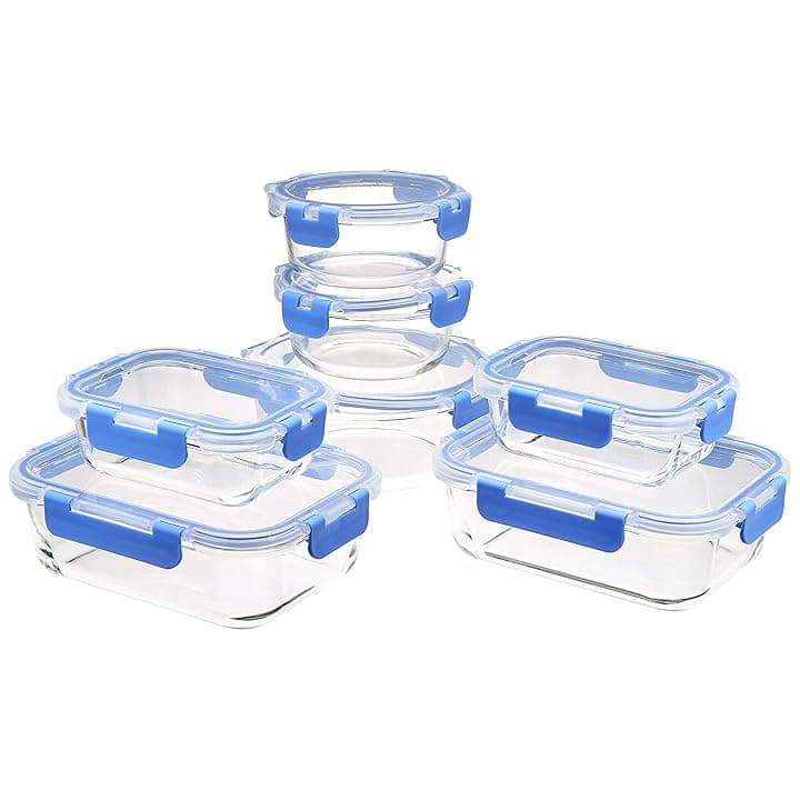 Amazon Basics Contenitori in Vetro per Alimenti con coperchi bloccabili, 14 unità, 4 contenitori rettangolari, 3 contenitori Rotondi, Senza Bisfenolo A Trasparenti con Anelli in Silicone Blu