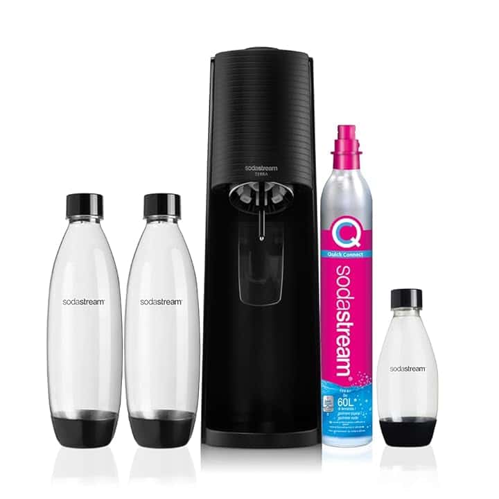 SodaStream Terra Megapack, Gasatore d'acqua per trasformare l'acqua in acqua frizzante, incluso cilindro contente Co2, 2 bottiglie da 1 litro, 1 bottiglia da mezzo litro,28,8 x 19.5 x 43.6 centimetri