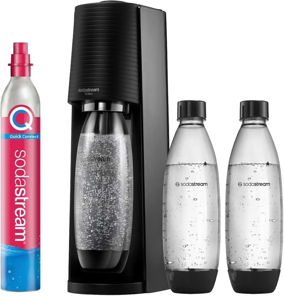 SodaStream Gasatore d’acqua Terra Nero include cilindro di Co2 per realizzare fino a 60 Litri di acqua frizzante, inclusa tre bottiglie da 1 L lavabili in lavastoviglie
