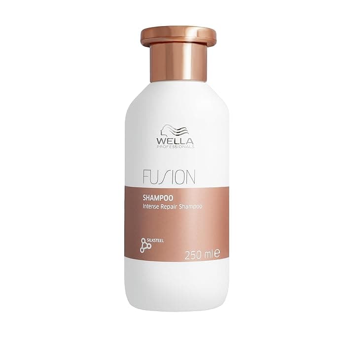 Wella Professionals Fusion Shampoo - Tecnologia Wella Professionals per capelli setosi - Shampoo professionale per capelli con aloe vera e vitamina E 250ml