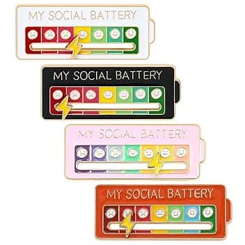 JHAZUN 4 Pezzi My Social Battery Spilla,Batteria Sociale Pin,Divertente Spilla Per L'umore Interattivo,Smalto Badge Nizza Gioielli