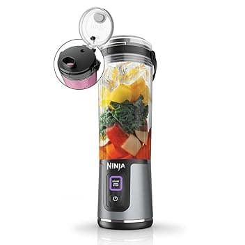 Ninja Blast Frullatore Portatile, 530 ml, con Coperchio e Beccuccio, Mini Frullatore Senza Fili, Ricaricabile, per Frullati, Trita Ghiaccio e Frutta Congelata, Nero, BC151EUBK