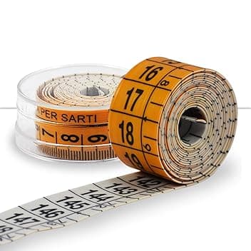 Metro da Sarto BENESSERE In Linea® Centimetro per misurazione corpo - Metro Sarta Morbido Arancio Con Pratica Custodia In Plastica - Metro a Nastro Professionale Avvolgibile Doppia Graduazione 1,5 Mt