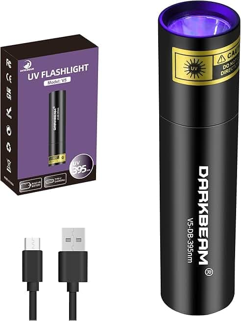 DARKBEAM Torcia UV Luce nera 395nm ultravioletta, Lampada di Wood Mini Portatile Potente Blacklight Ricaricabile USB, per Rilevare di urina animale domestico, vetro all'uranio, ambra, resina ClimatePartner certified