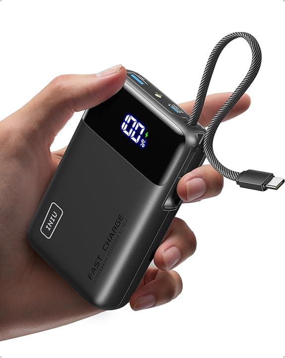 INIU Power Bank, Piccolo 45W Ricarica Rapida 20000mAh Powerbank con Cavo USB C Integrati, Sicuro in Aereo, Essenziale da Viaggio, Caricatore Portatile per iPhone 17 16 Pro, Xiaomi, Samsung, iPad ecc ClimatePartner certified