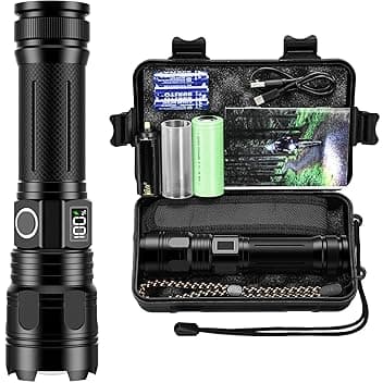 Akdomart Torcia LED Potente Professionale 500000 Lumen, Torcia LED Ricaricabile con Batteria da 5000mAh, Zoomable 5 Modalità Torcia Militare, IP67 Impermeabile Torcia Tattica AK-01 (nero)