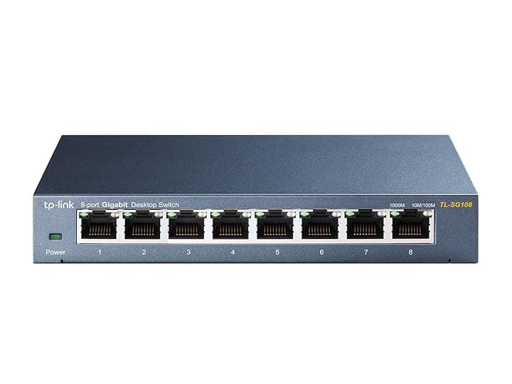 TP-Link TL-SG108 Switch 8 Porte Gigabit, 10/100/1000 Mbps, Plug & Play, 802.1p/DSCP QoS, IGMP Snooping, Involucro in Metallo Resistente, Installazione Facile, Tecnologia Green Ethernet, IEEE 802.3x
